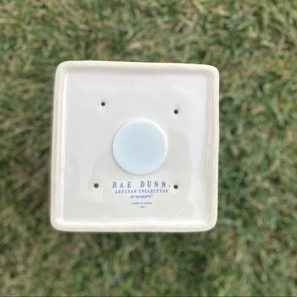 BRAND NEW Rae Dunn"MAMA BIRD" Birdhouse - Picture 2 of 3